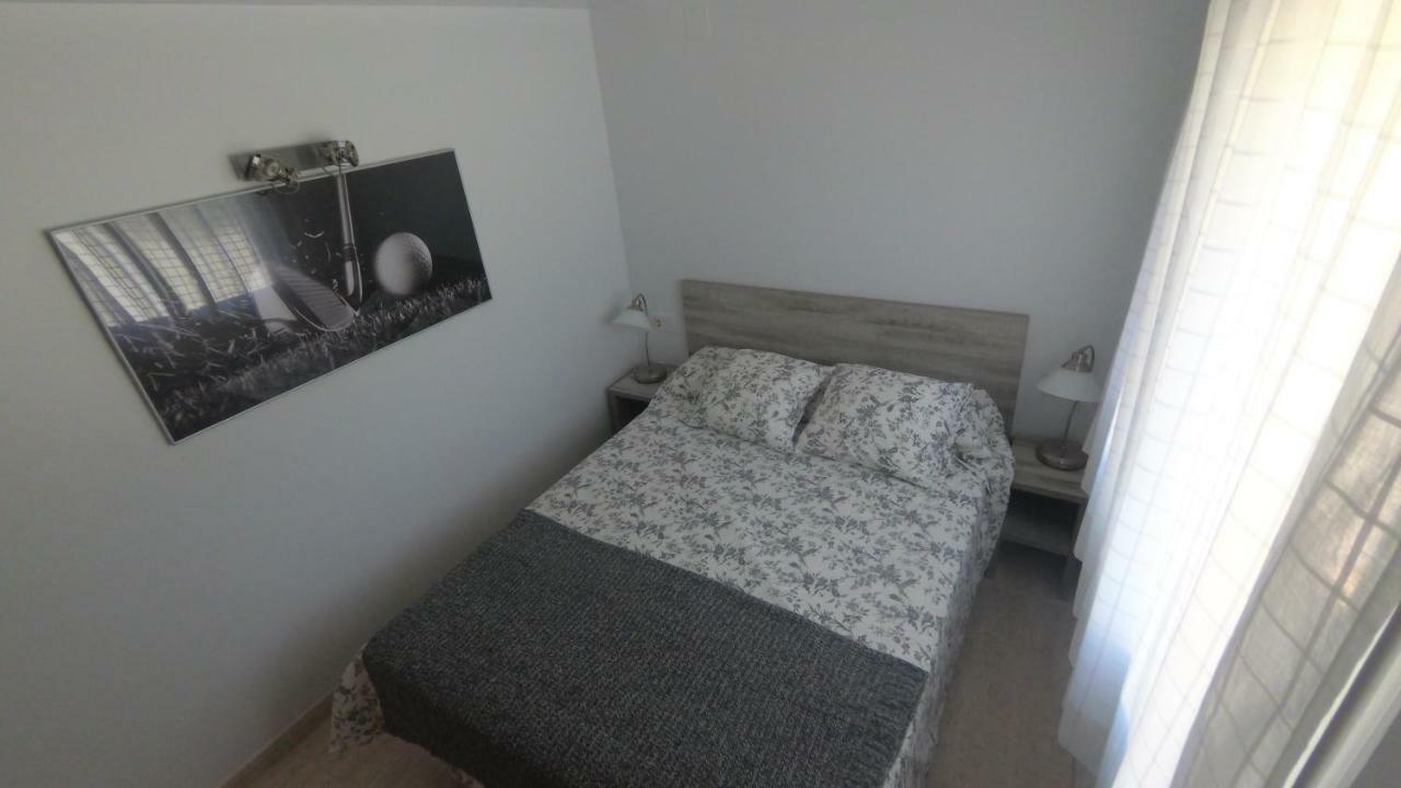 Pool, Beach, Golf & Hard Rock In Салоу Екстериор снимка